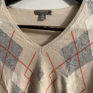 Women’s Charter Club Cashmere sweater